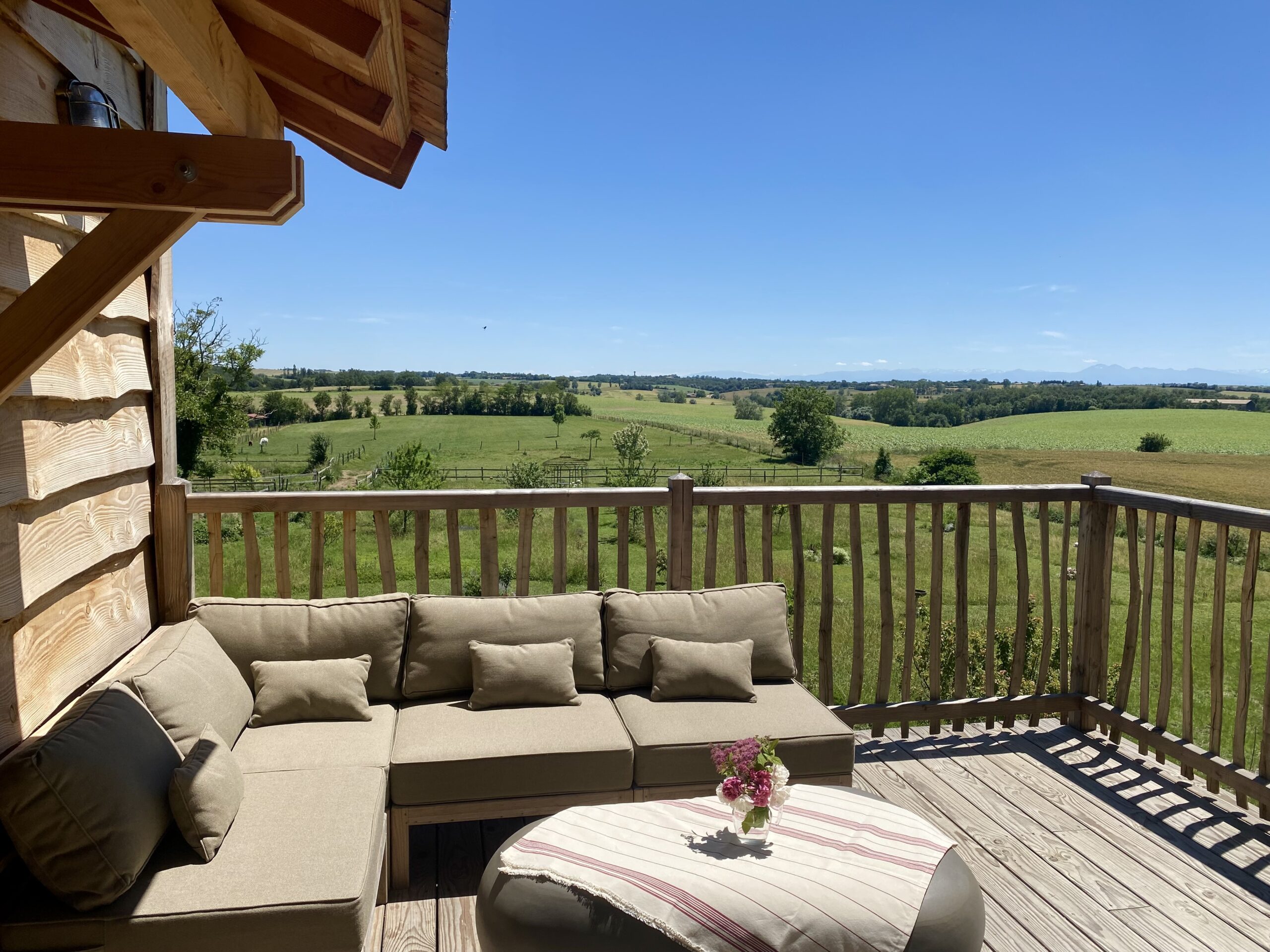 Vue terrasse salon extérieur